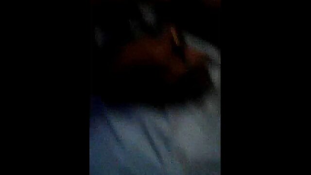 Ashley melakukan hubungan mesum sex hot intim dengan TS sempurna Chanel Santini.